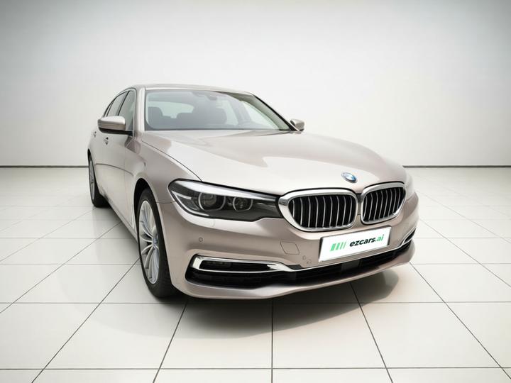 5 Series 2020 525Li Luxury photo 3