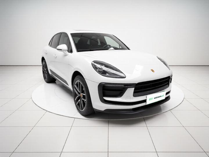 2022 Macan 2.0T photo 3