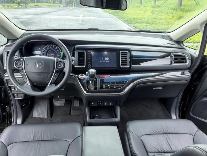 Elysion 2019 2.0L Hybrid Luxury photo 6