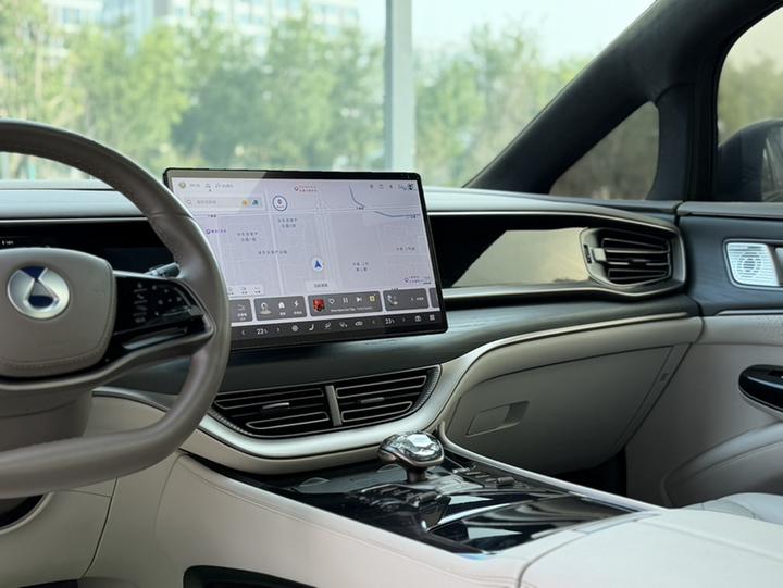 D9 2022 DM-i 970 AWD Flagship photo 4