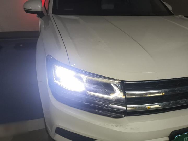 Tharu 2022 280TSI RWD Luxury photo 7