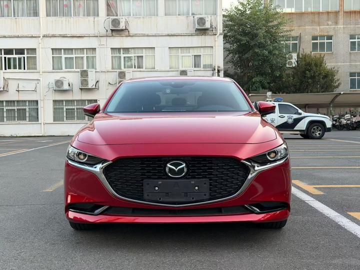 3 Axela 2020 2.0L AT photo 2