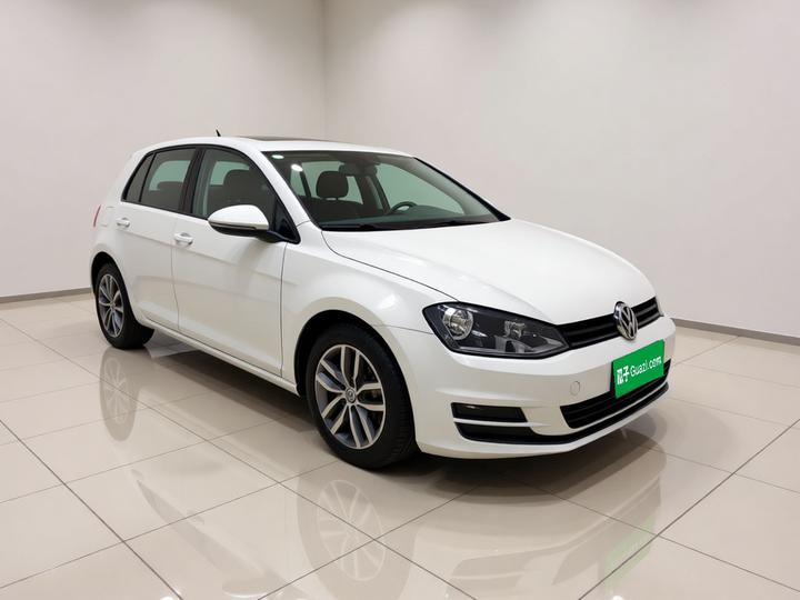 Golf 2016 230TSI AT Luxury photo 2