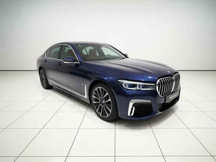7 Series 2019 740Li xDrive Executive M Sport Package photo 3