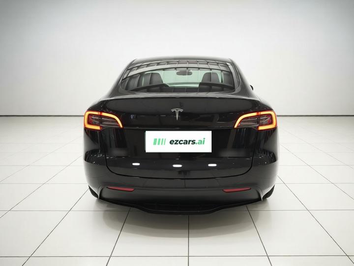 Model Y 2024 RWD photo 5
