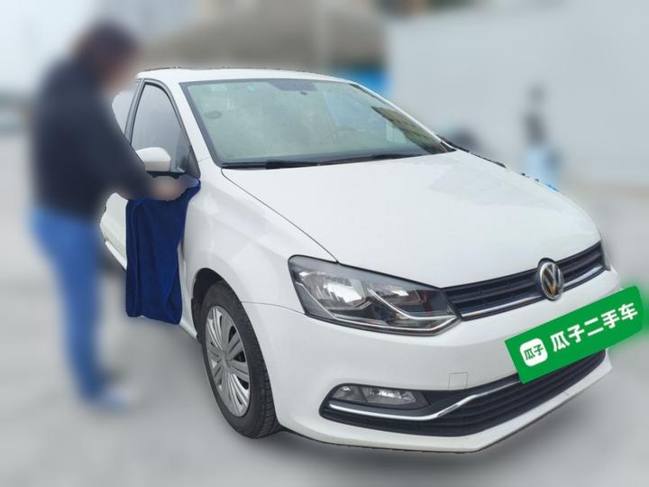 Polo 2016 1.6L AT Comfort photo 3