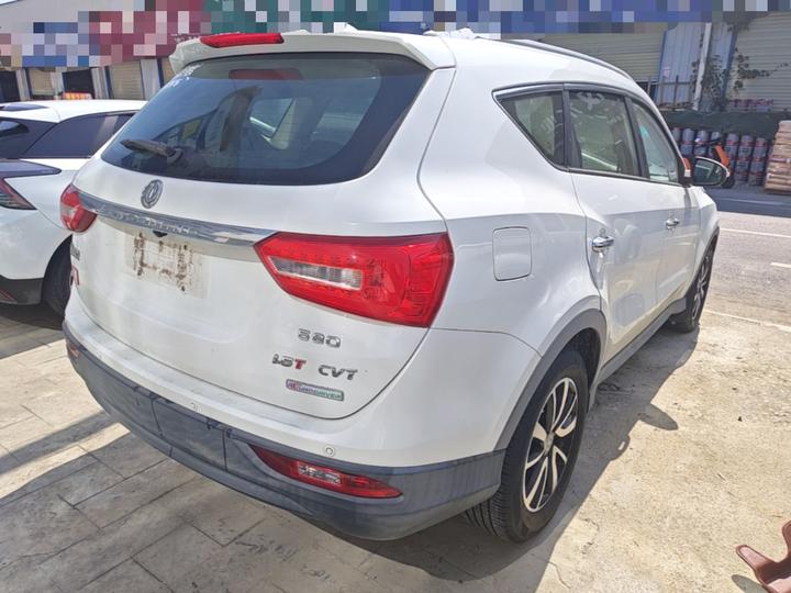 Fengon 580 2017 1.5T CVT Luxury photo 4