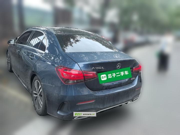 A-Class 2019 Facelift A 180 L Sport photo 4