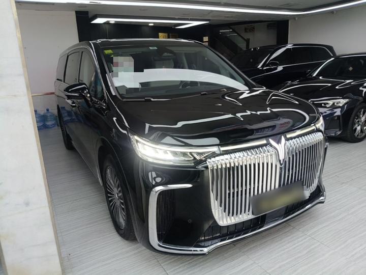 Voyah Dreamer 2025 PHEV AWD Premium photo 3