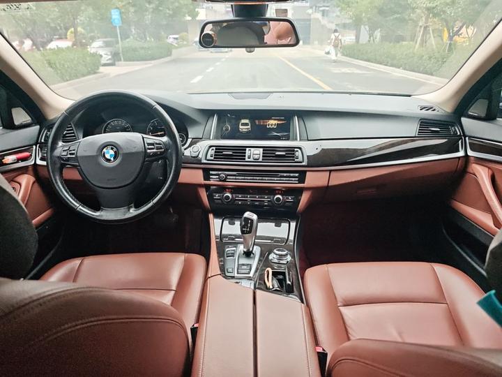 5 Series 2014 525Li Leading photo 5