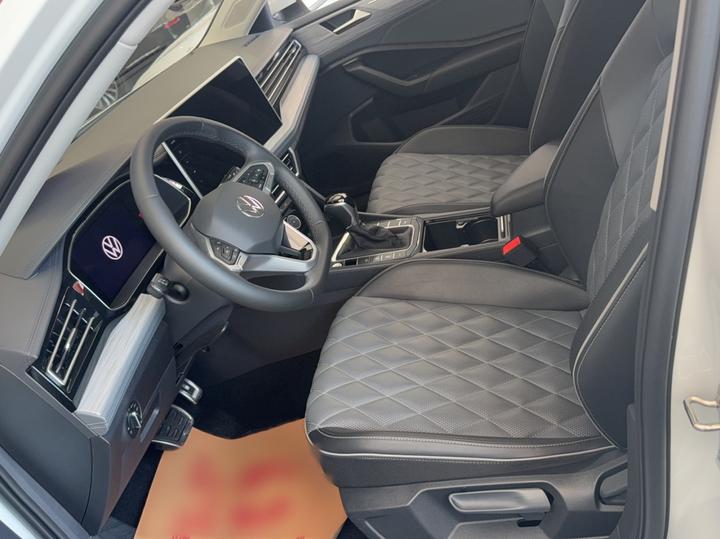 Sagitar 2025 300TSI DSG photo 8