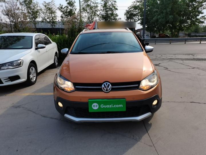 2016 1.6L Cross Polo AT photo 2