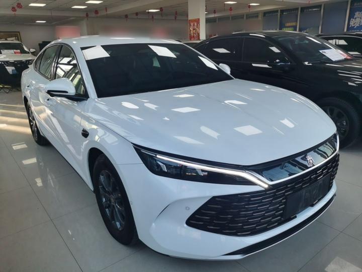 Qin L 2025 DM-i ADAS 80KM Leading photo 3
