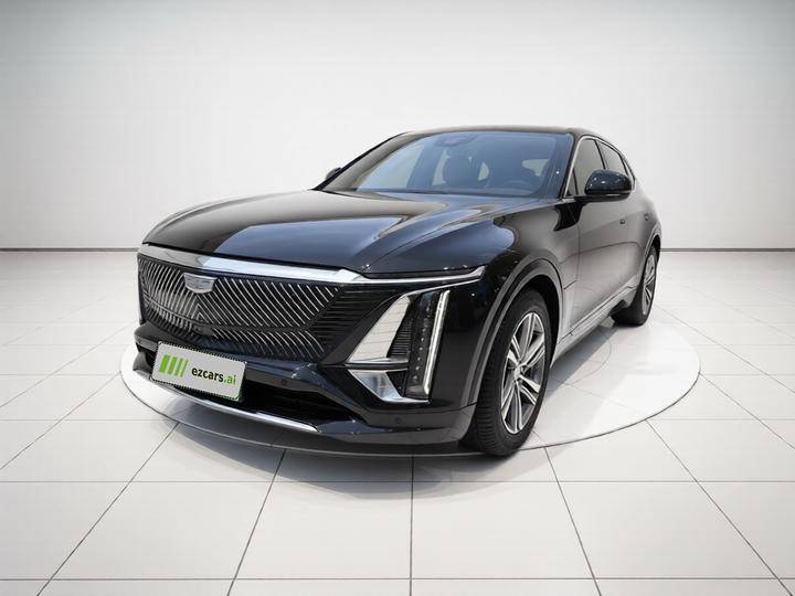 IQ 2022 RWD Long Range Luxury