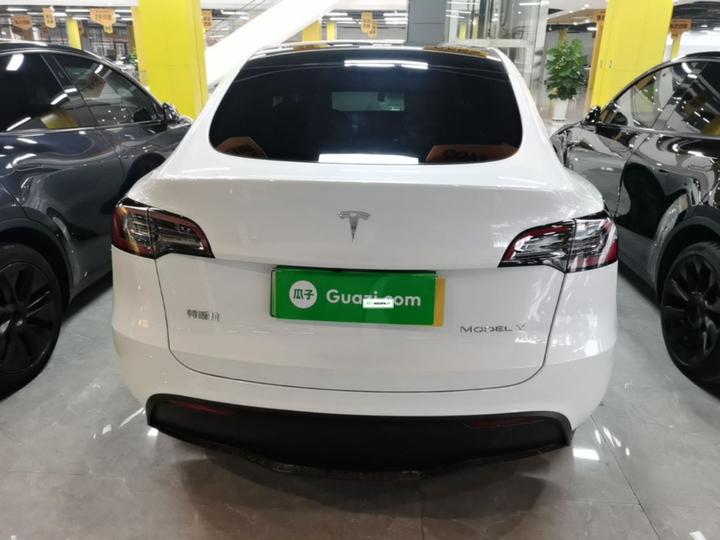 Model Y 2024 Long Range AWD photo 5