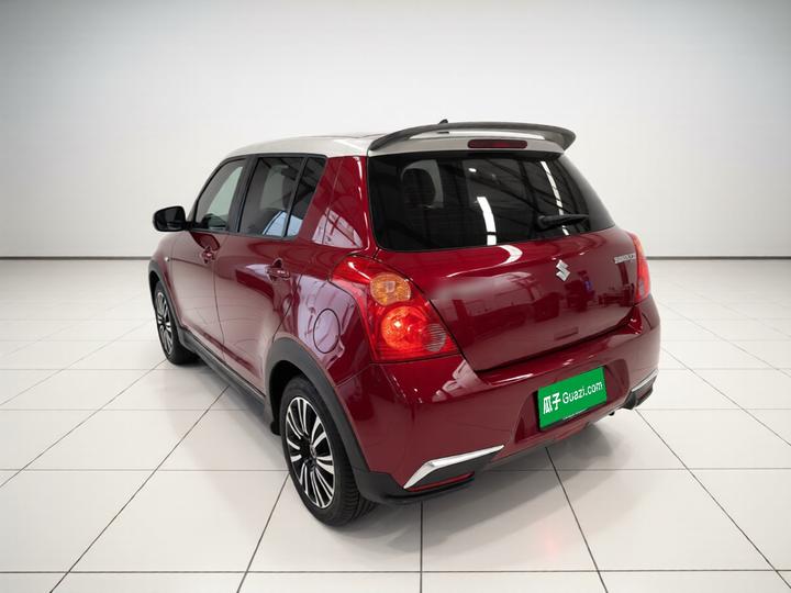 Swift 2014 1.5L AT Fashion photo 4