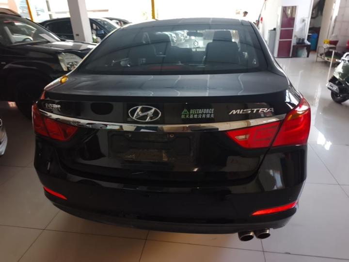 Mistra 2014 1.8L AT Premium DLX photo 3