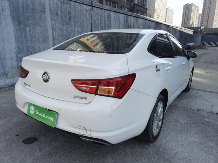 Verano 2015 Sedan 20T DCT Leading photo 6