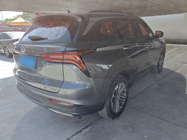 CS75 PLUS 2021 1.5T AT Luxury photo 4