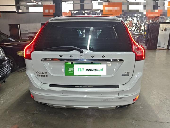 XC60 2015 T5 photo 3