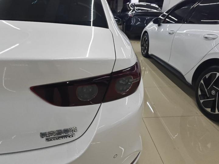 3 Axela 2023 2.0L AT photo 7