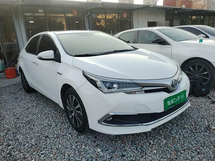 Corolla 2017 Facelift Hybrid 1.8L E-CVT Leading photo 3