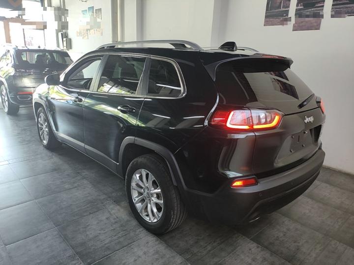 Cherokee 2019 2.0L RWD Preferred China V photo 4