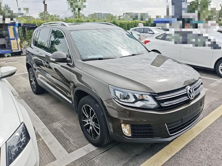 Tiguan 2015 1.8TSI AT RWD Luxury photo 3