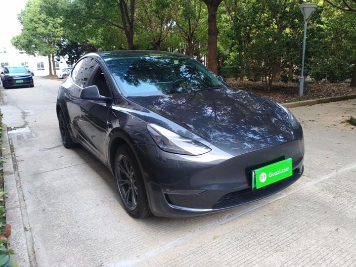 Model Y 2024 Long Range AWD photo 3