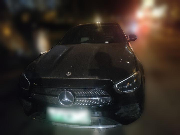 E-Class EV 2022 Facelift E 350 e L PHEV Sport photo 2