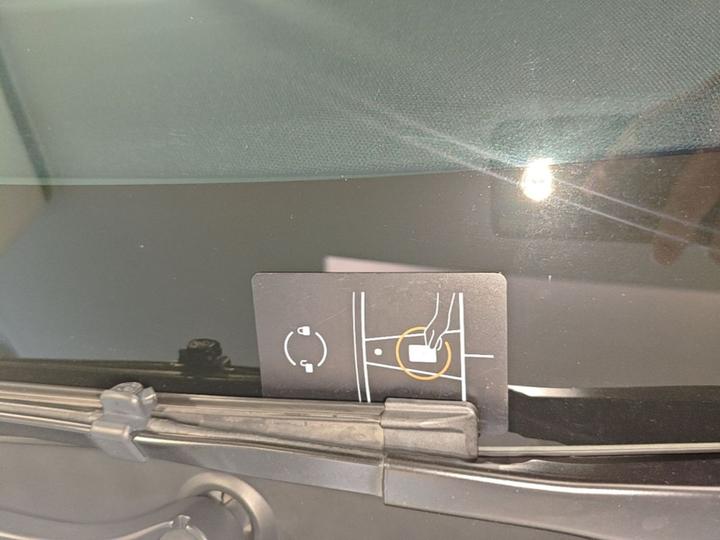 Model Y 2024 RWD photo 8