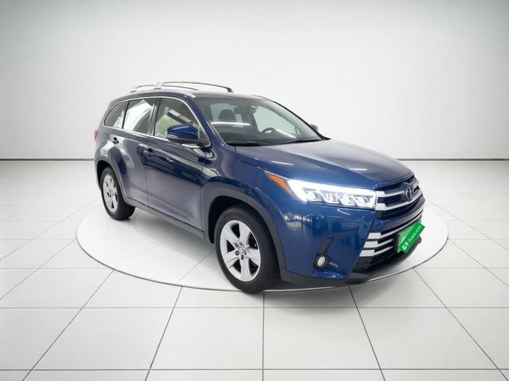 Highlander 2018 2.0T AWD Luxury 7-Seater China VI photo 3
