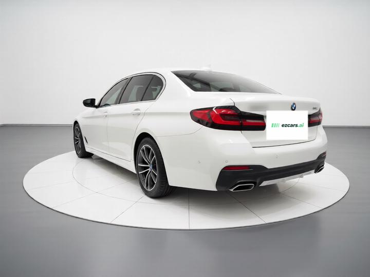 5 Series 2022 525Li M Sport Package photo 4