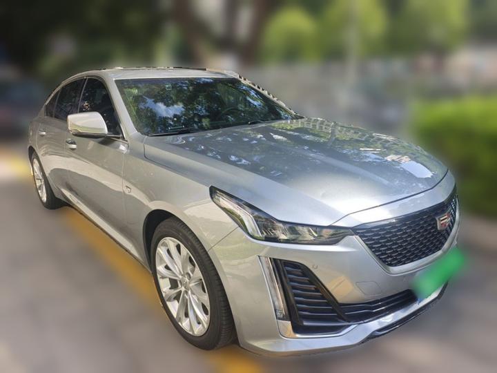 CT5 2023 28T Luxury Standard photo 3