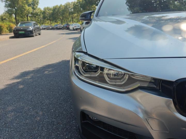 3 Series 2018 320i M Sport Package photo 7