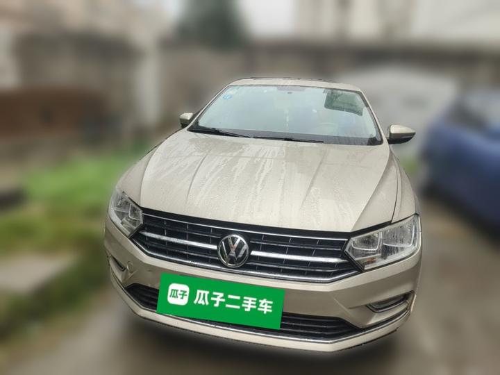 Bora 2016 1.6L MT Comfort photo 2
