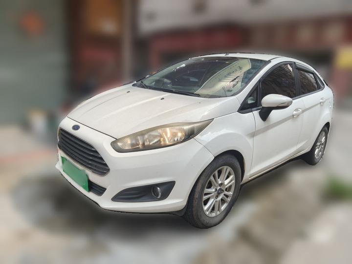 2013 Sedan 1.5L AT Fashion