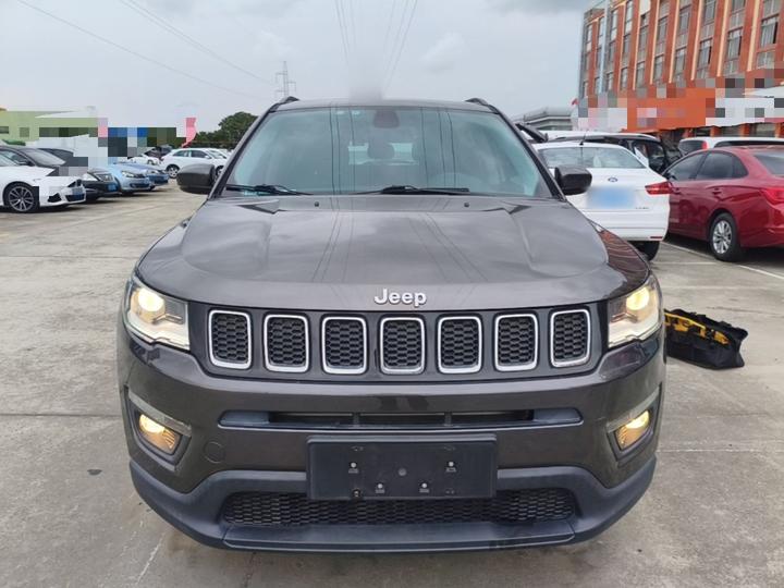 Compass 2017 200T AT photo 2
