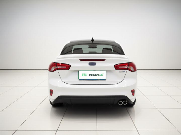 Focus 2020 Sedan EcoBoost 180 AT ST Line photo 5