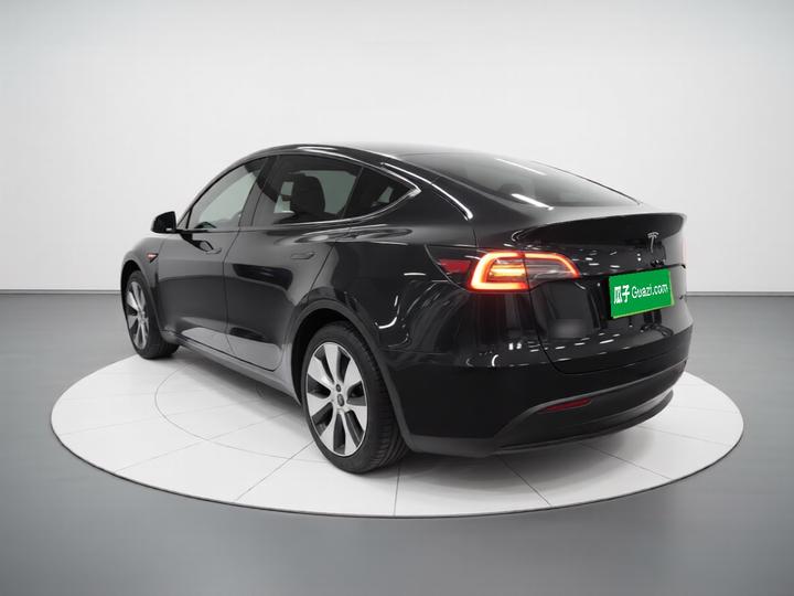 Model Y 2022 Facelift RWD photo 4