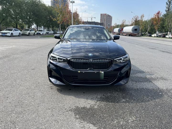 i3 2024 eDrive 35 L photo 3