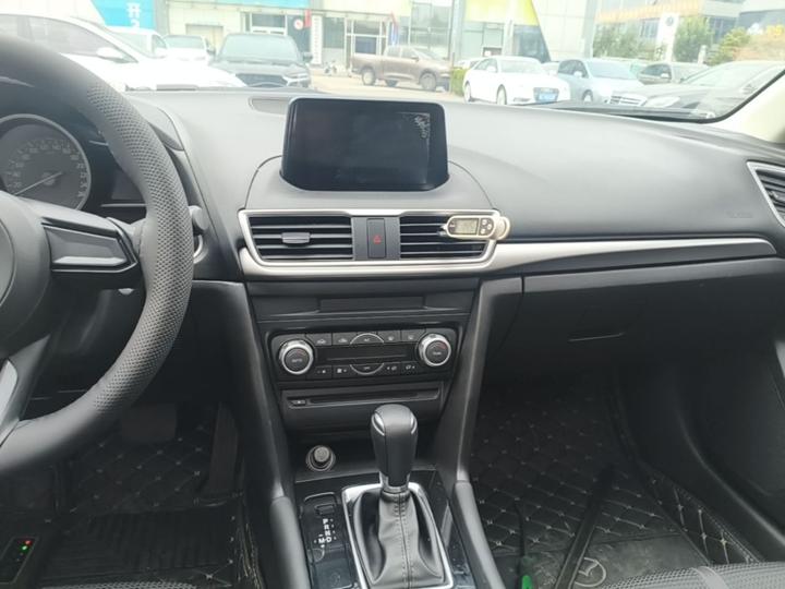 3 Axela 2019 Hatchback 1.5L AT Luxury China VI photo 8