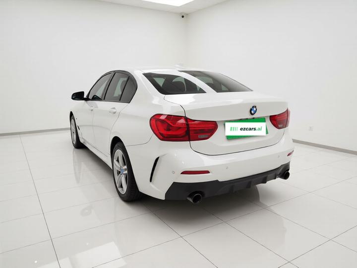 1 Series 2021 120i M Sport photo 4