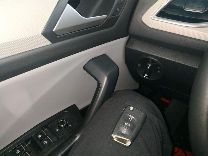 T-Roc 2024 280TSI DSG RWD photo 8