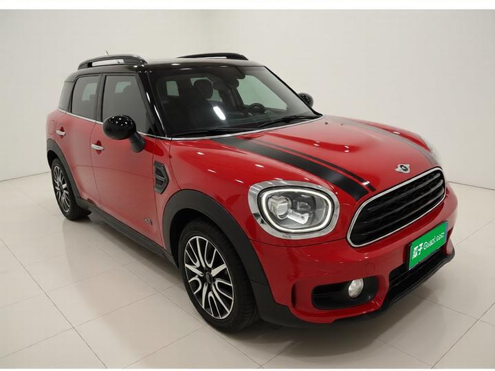 2017 1.5T COOPER ALL4 photo 3