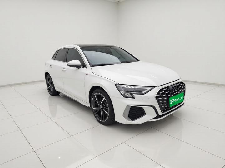A3 2023 Facelift Sportback 35 TFSI Fashion Sport photo 3