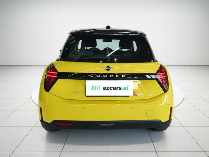 MINI COOPER 2024 456km COOPER E Classic photo 5