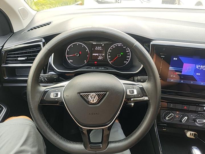 VS5 2021 280TSI AT Progressive photo 6