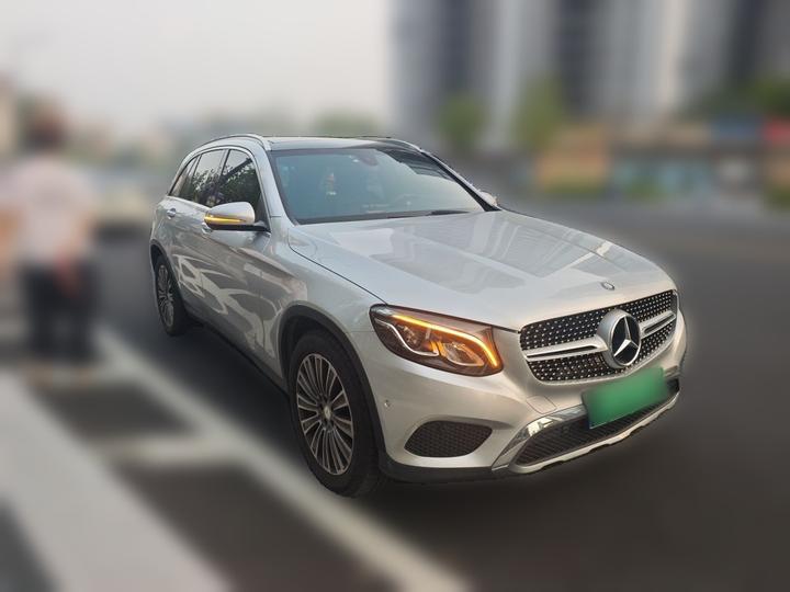 GLC 2016 GLC 200 4MATIC photo 3