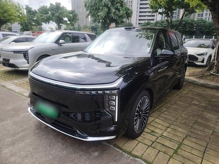 IM Motors LS8 2026 52 Max+ Tech Flagship 5-Seater